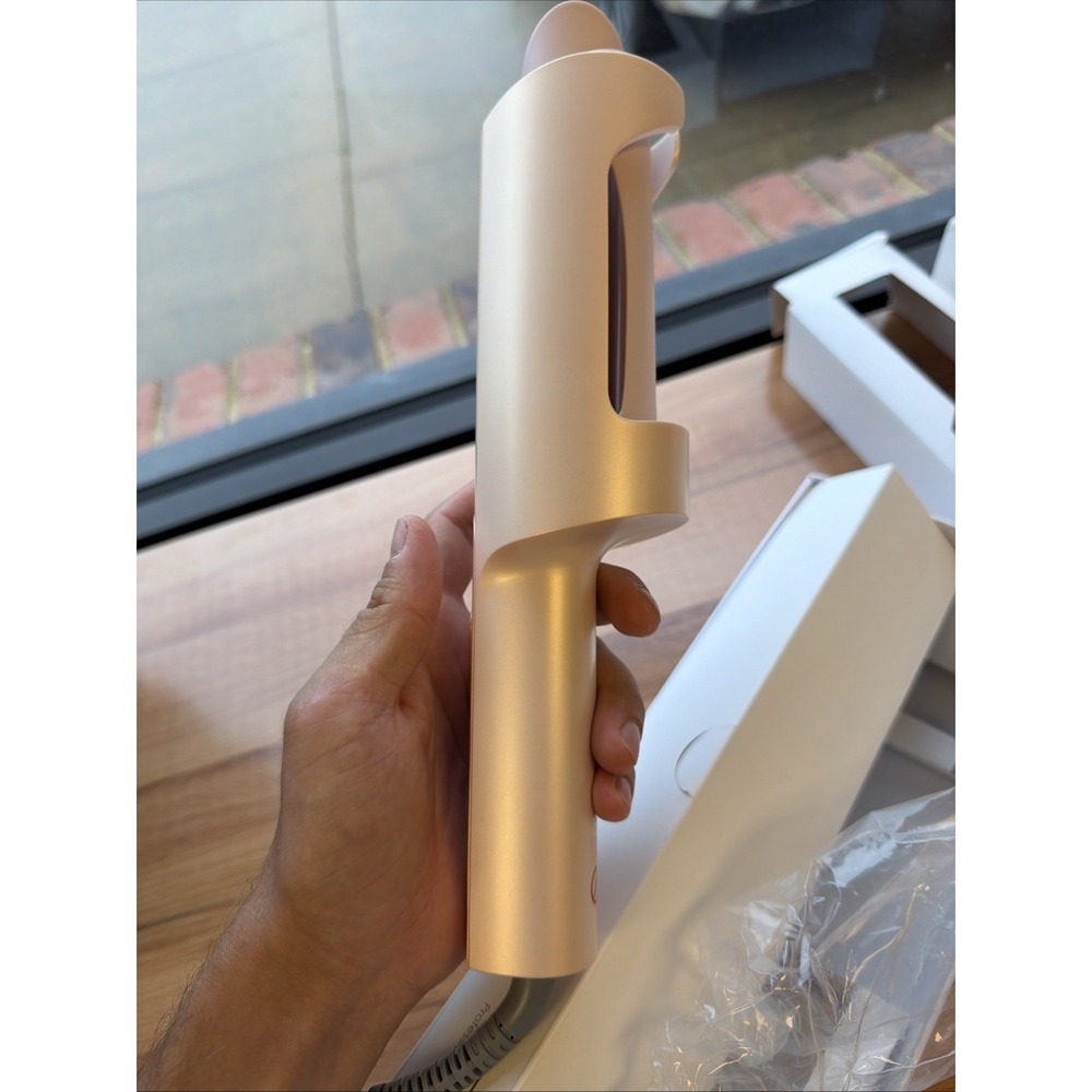 TYMO CurlPro Plus Automatic Curling Iron 1.25" – Auto Curling Hair Styler Tested - Picture 9 of 10